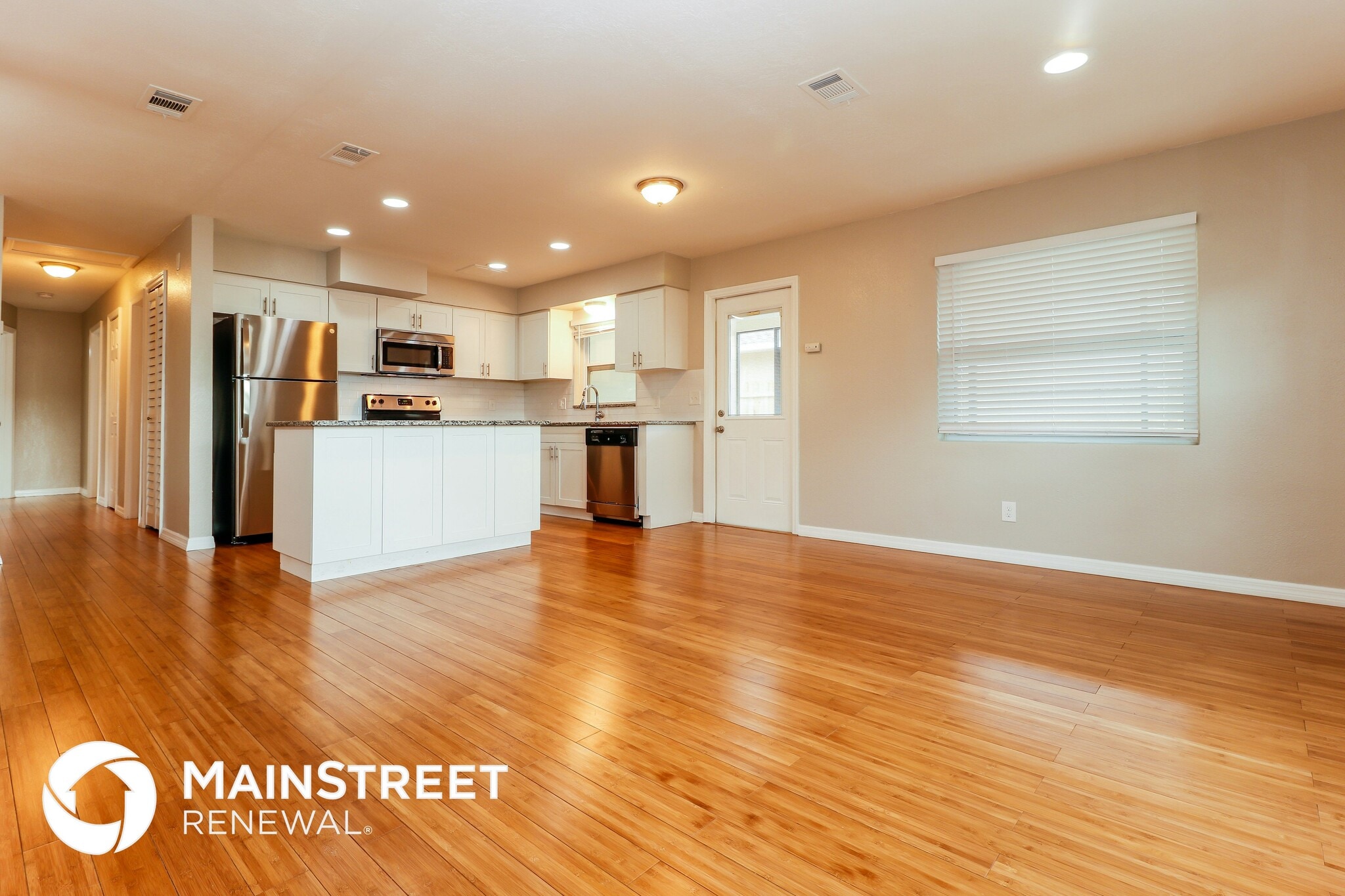 Building Photo - 4107 W Grace St