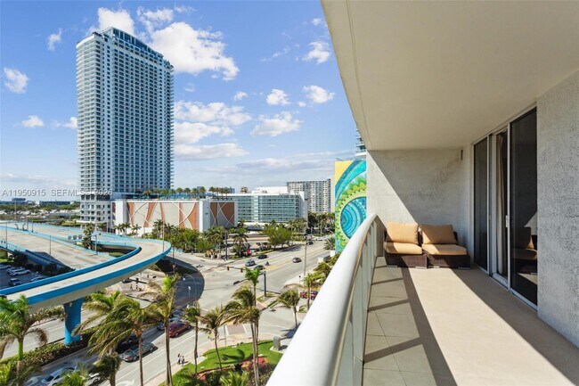 Building Photo - 1800 S Ocean Dr