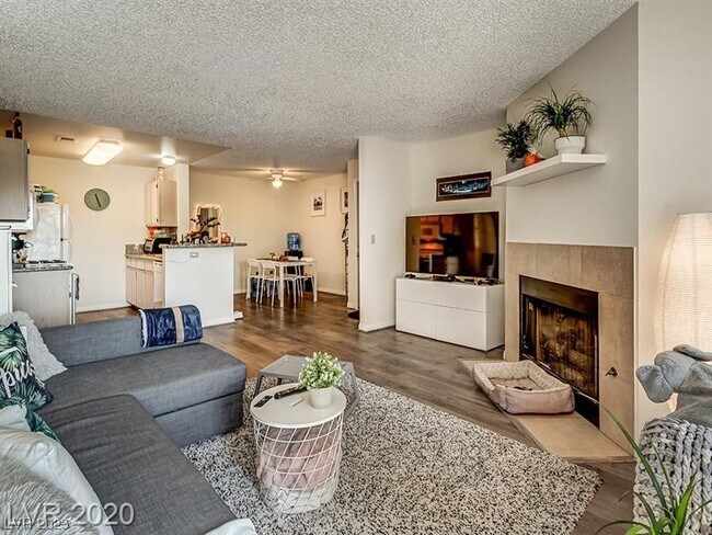 Building Photo - 2200 S Fort Apache Rd