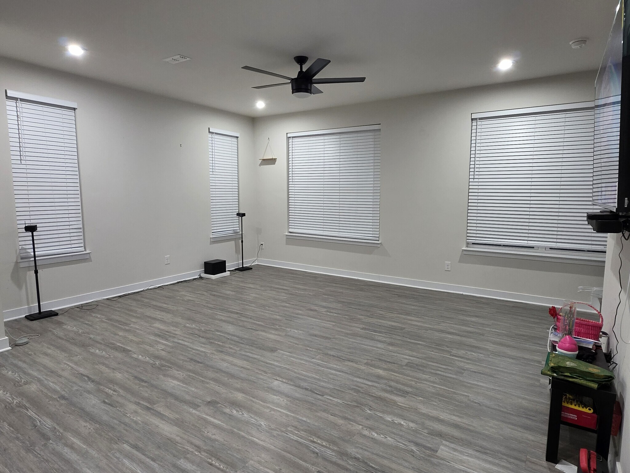 Building Photo - 9773 Oaklawn Blvd NW