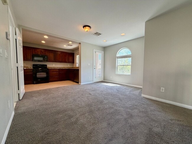 Building Photo - 3 story in Silverado Ranch