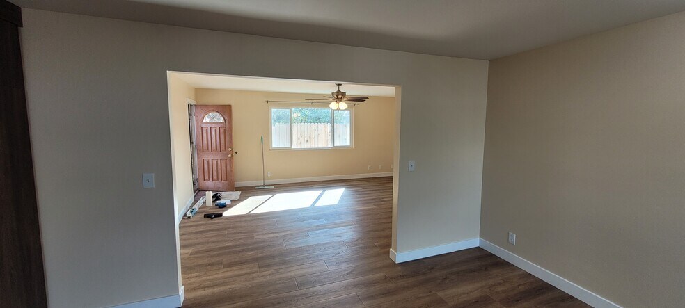 Building Photo - 4001 Gibson Rd