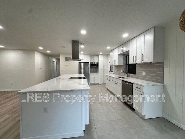 Building Photo - 37019 Pine Meadows Ln