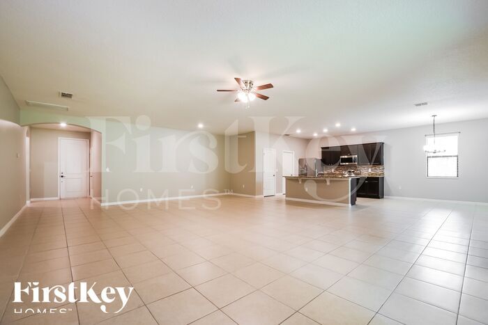 Building Photo - 31123 Fairvista Dr