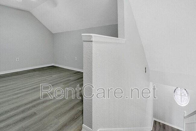 Building Photo - 6005 Westgate Dr