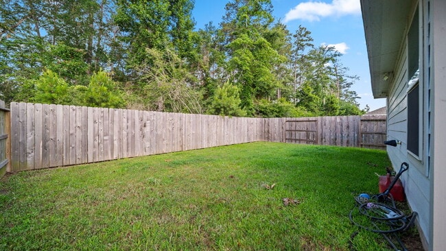 Building Photo - Spacious, well-maintained 4-bedroom, 2-bath single-story home designed for comfortable everyday l...