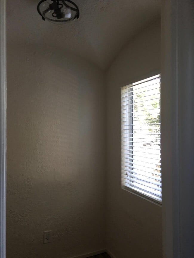 Building Photo - 80 Granada Ave