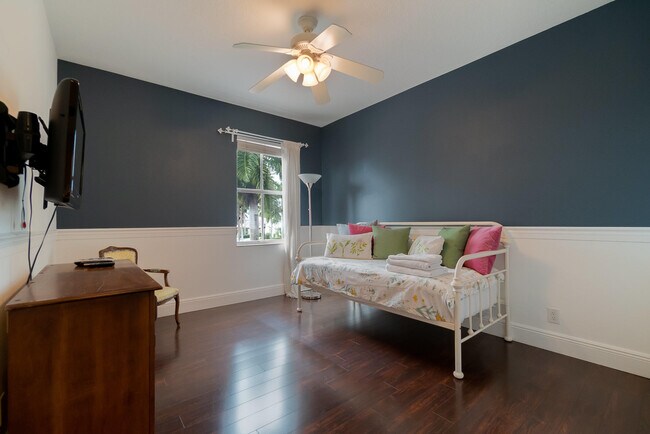 Building Photo - 4510 Island Reef Dr