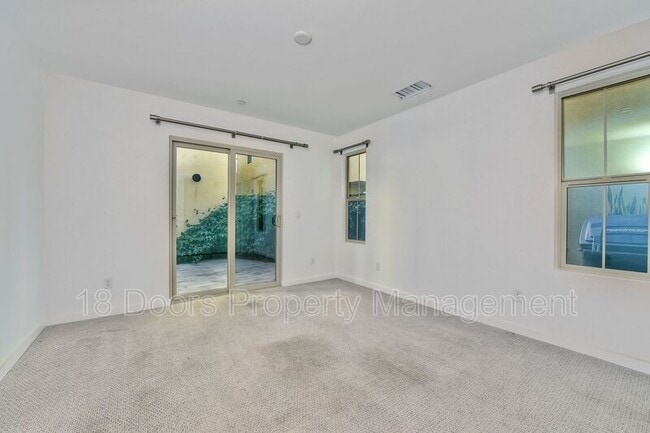 Building Photo - 8332 Ridge Ct