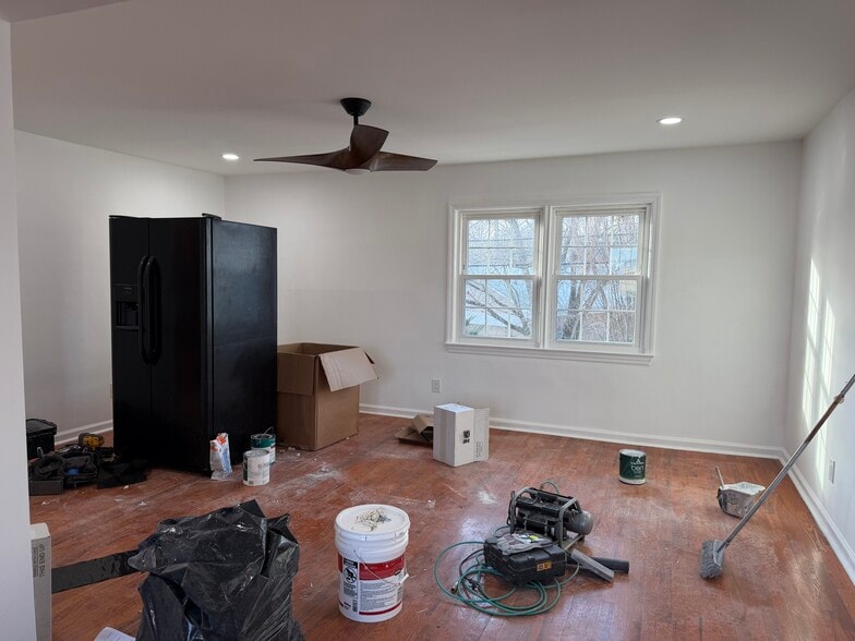 Building Photo - 10 Columbus Ave