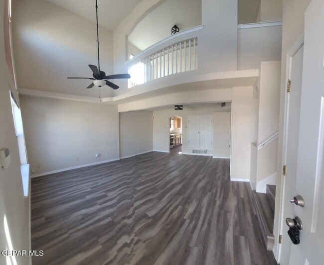 Building Photo - 10340 Valle Suave Dr