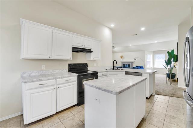 Building Photo - 6707 Classen Trail