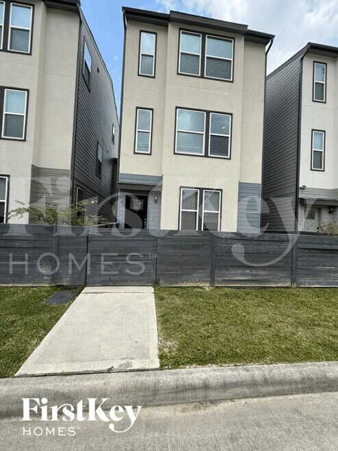 Building Photo - 18424 Idyllic Aly