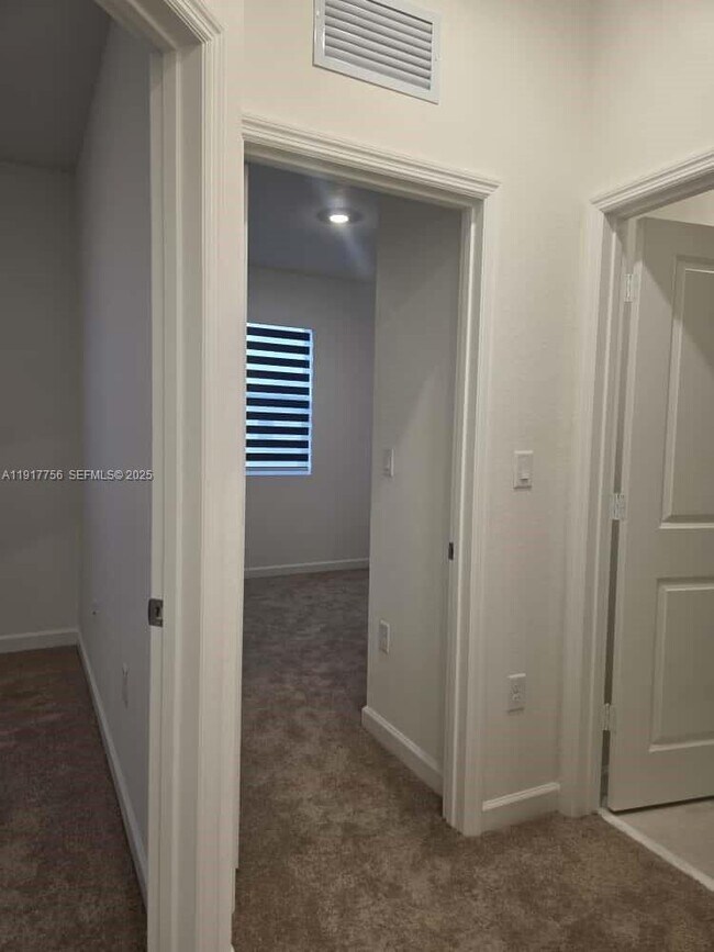 Building Photo - 17875 SW 359 Ter