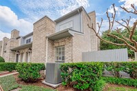 Building Photo - 7348 Regency Square Ct