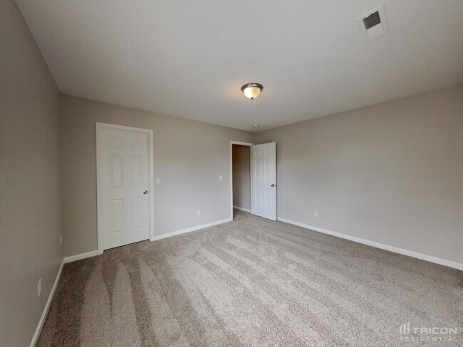 Building Photo - 810 Topsail Dr