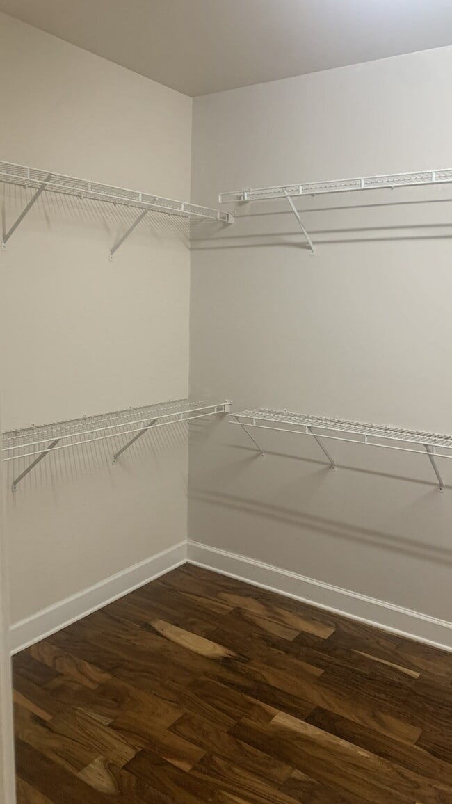 Building Photo - 11106 Knight Castle Dr