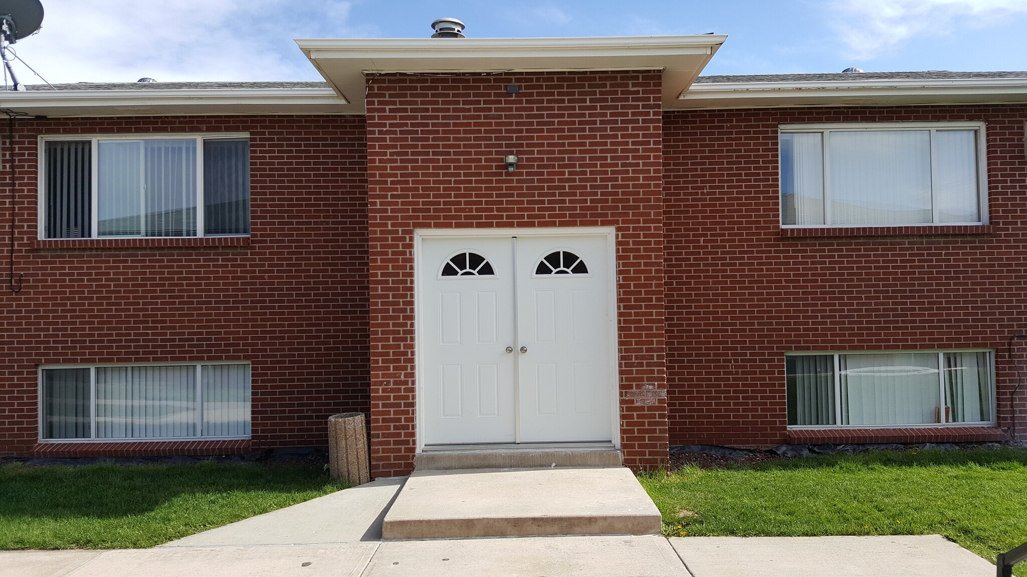 Security Access & Security Cameras - 145 S 18th Ave