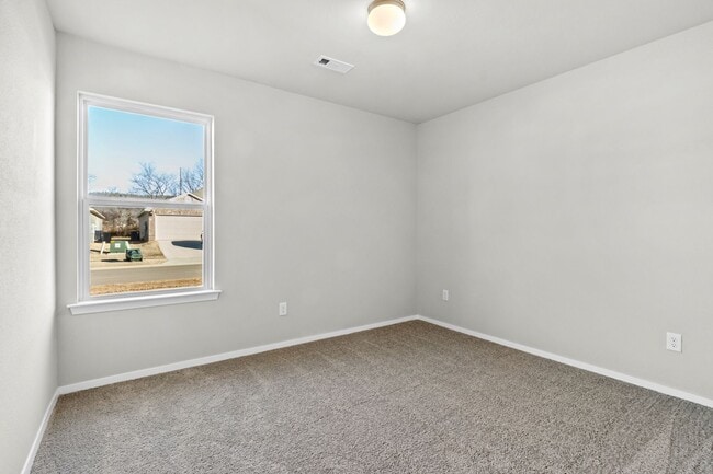 Building Photo - Brand new 3 bedroom, 2 bathroom home in Fayetteville, Arkansas
