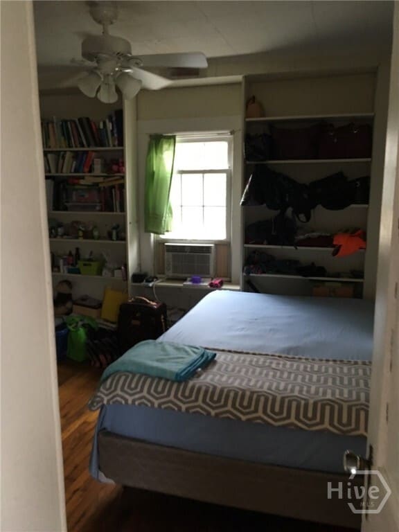 Building Photo - 880 Sunset Dr