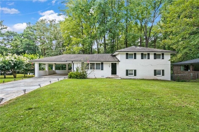 Building Photo - 1025 Hilburn Dr SE