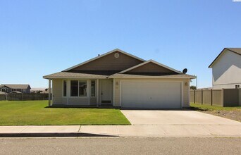 Building Photo - 3 Bed, 2 Bath Rambler in Pasco