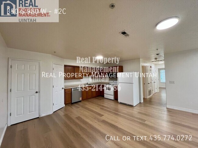 Building Photo - 980 350 S