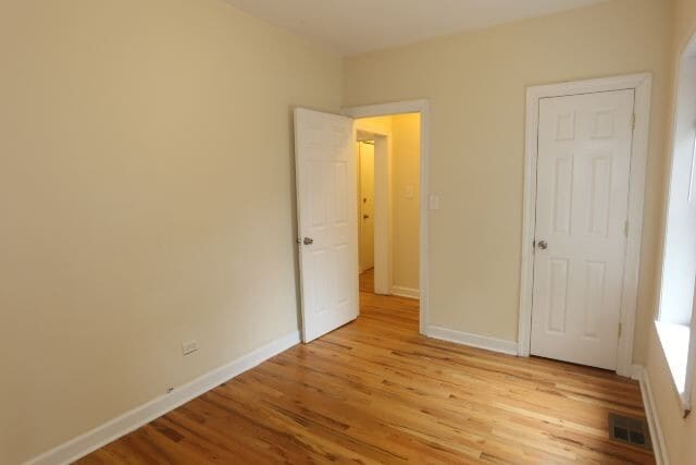 Building Photo - 714 W Barry Ave