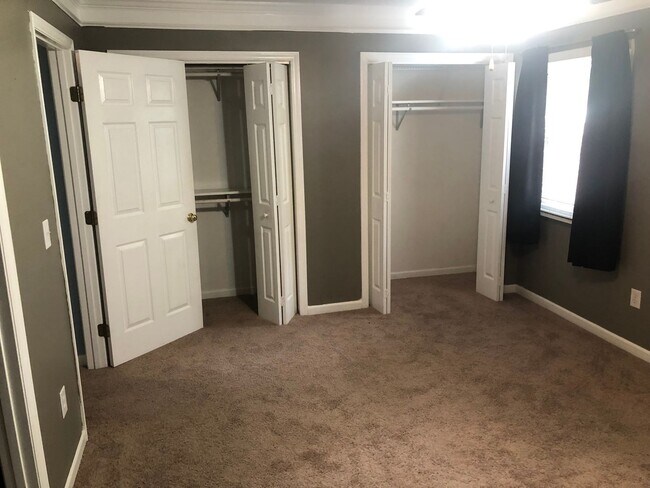Building Photo - 3 Bedroom/3.5 Bath 2 story Condo - Kingsport, TN 37663