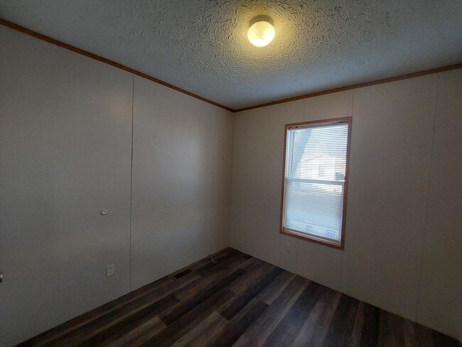 Building Photo - 57 Castings Rd