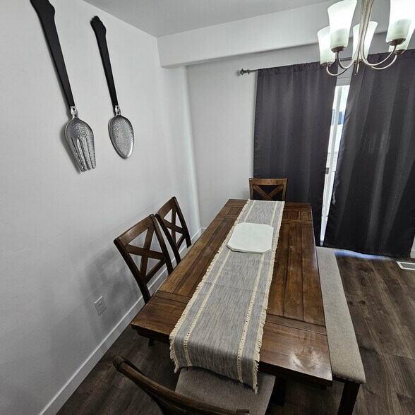 Building Photo - 5142 W Duet Dr