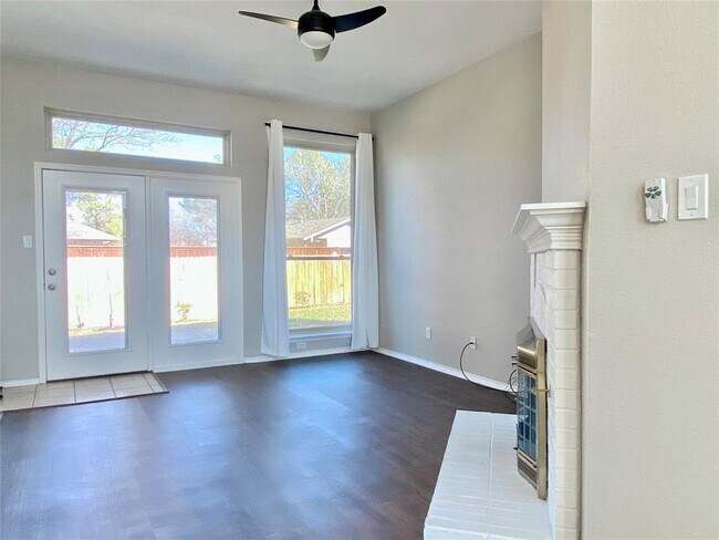 Building Photo - 2432 College Pkwy