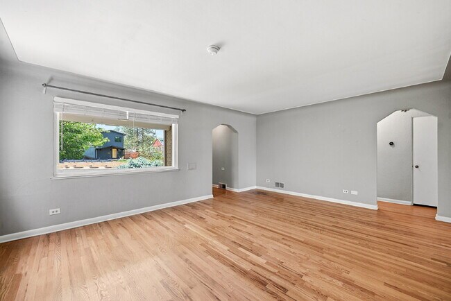 Building Photo - $2,145.95 with $600 off the first month's rent, 2 Beds - 1 Bath, Single Family Home in Denver wit...
