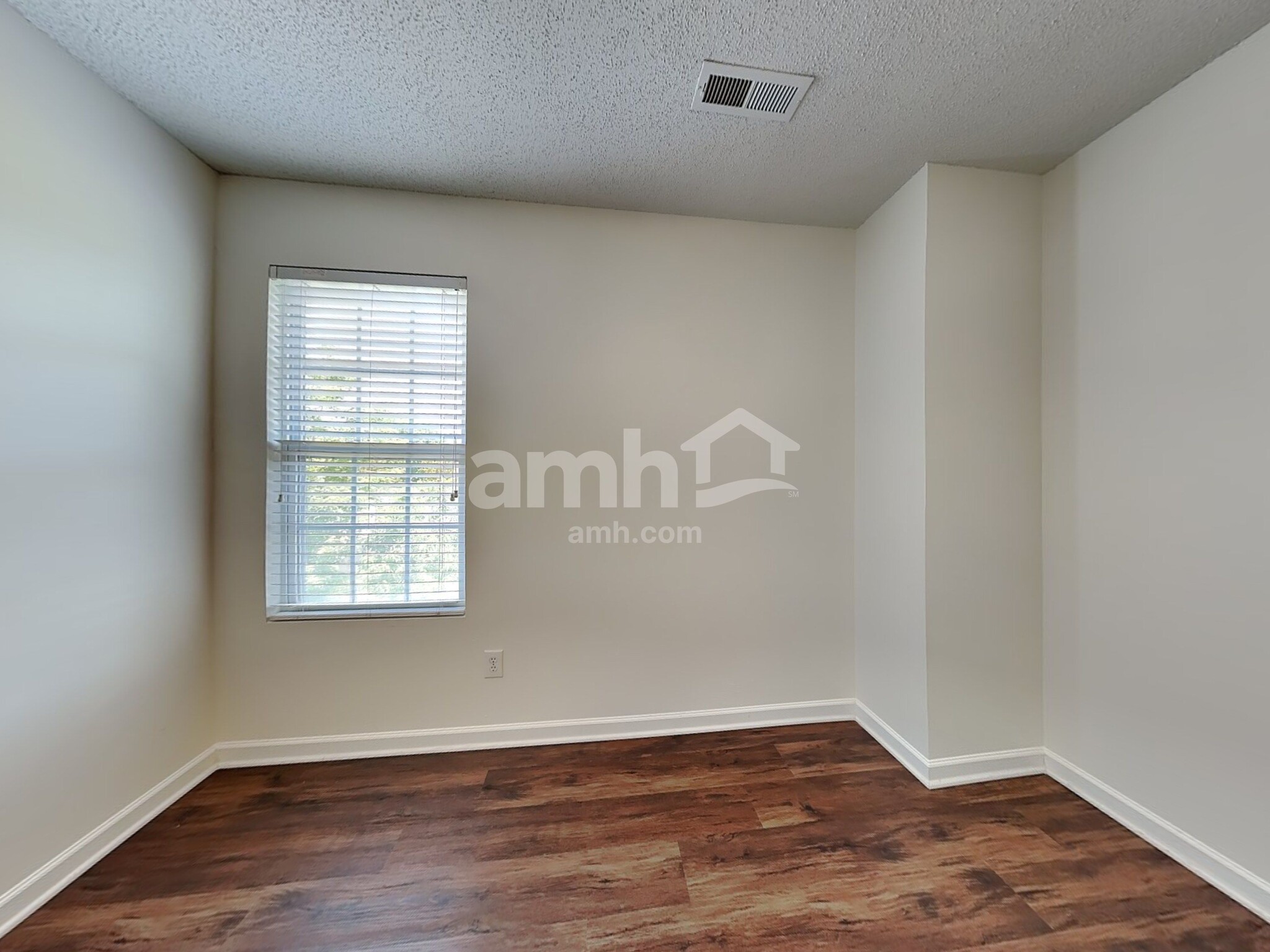 Building Photo - 5 Black Haw Ct
