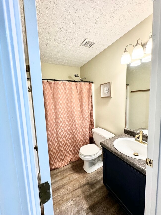 Building Photo - 486 Hammond Rd