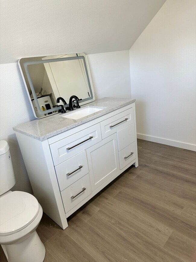 Building Photo - Completely remodeled Adorable home in Conv...