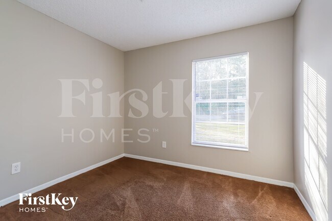 Building Photo - 15013 SE 25th Ave