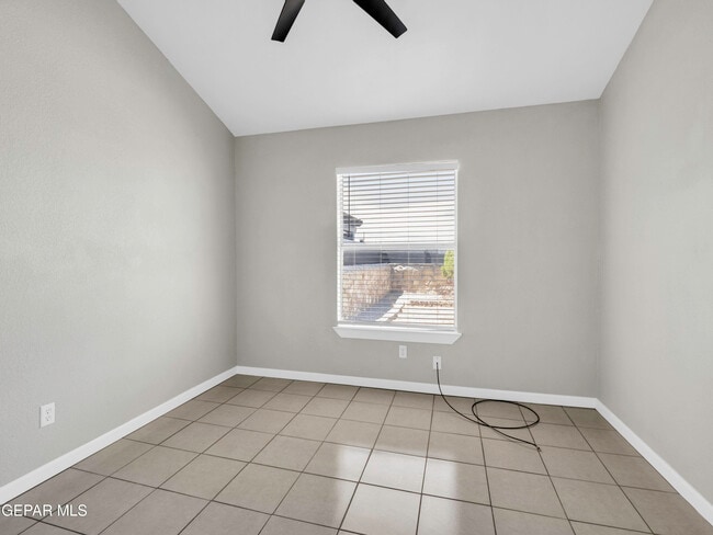 Building Photo - 1593 Hartsdale Dr