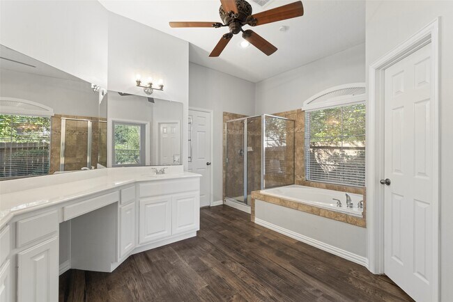 Building Photo - 118 Cezanne Woods Dr
