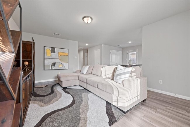 Building Photo - 2849 Golf Crest Dr