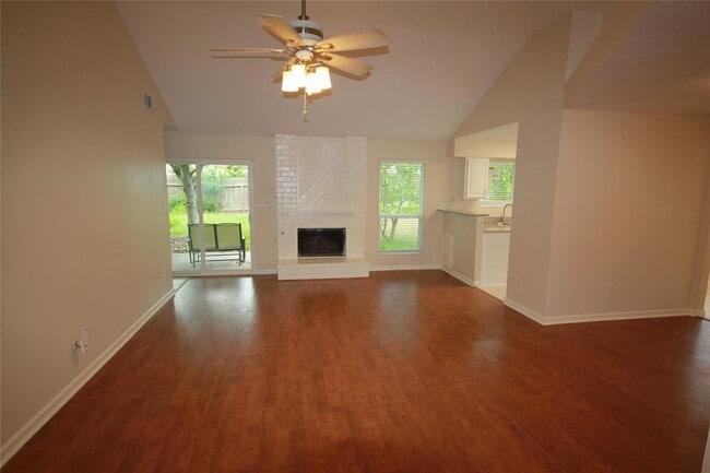 Building Photo - 22138 Birch Valley Dr
