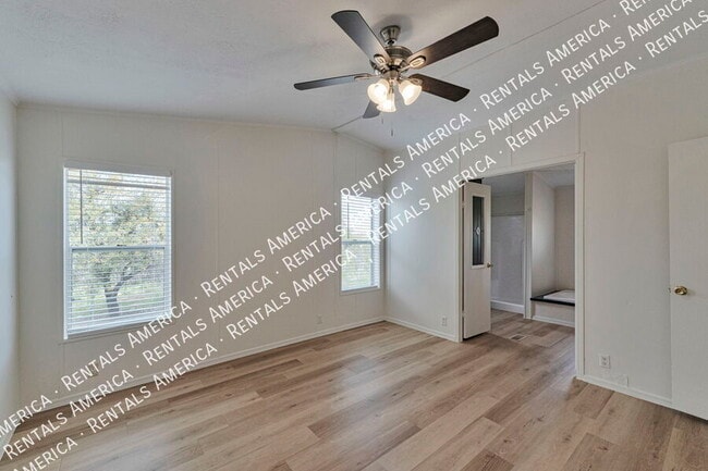 Building Photo - 11140 W Windchime Dr