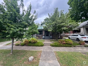 Building Photo - 2531 Woodbine Ave