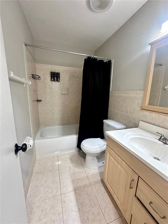 Building Photo - 7512 Bolanos Ct