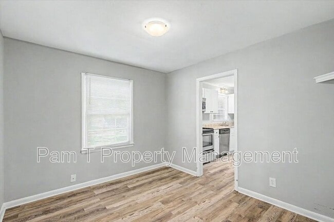 Building Photo - 1719 E 59th St