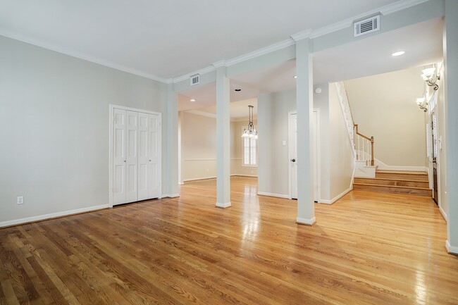 Building Photo - 6639 Rutgers Ave