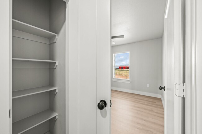 Building Photo - 10529 East C R 7400