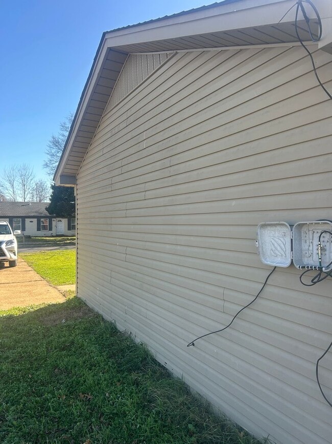 Building Photo - 510 S 19th St