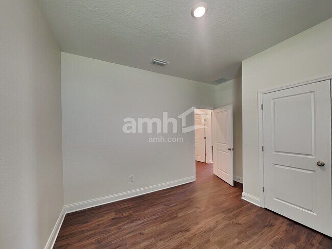 Building Photo - 2713 Sunrise Lndg Lp