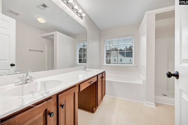 Building Photo - 86 Deertrot Ct